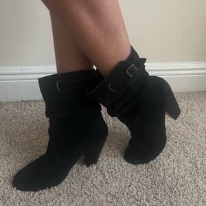 Zodiac Vintage Black Suede Slouch boots 7 1/2 😎😎